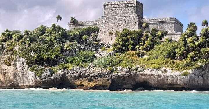 Luggage Storage near Parque Dos Aguas in Tulum — luggage storage location
