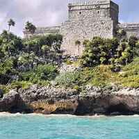 Luggage Storage near Parque Dos Aguas in Tulum