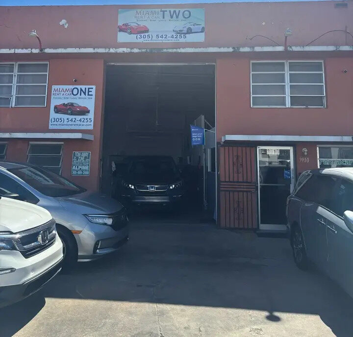 Luggage Storage near SIXT Rent A Car Miami Airport in Miami — luggage storage location