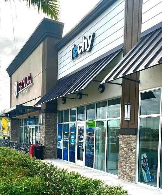 Luggage Storage near Doral (Dolphin Mall) — luggage storage location