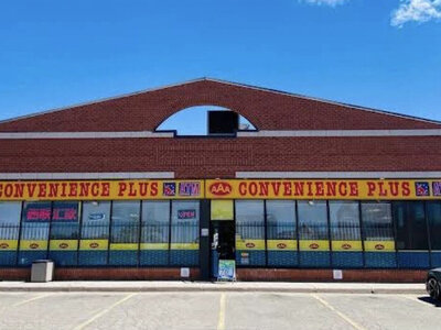 Luggage Storage near Mississauga Celebration Square — luggage storage location