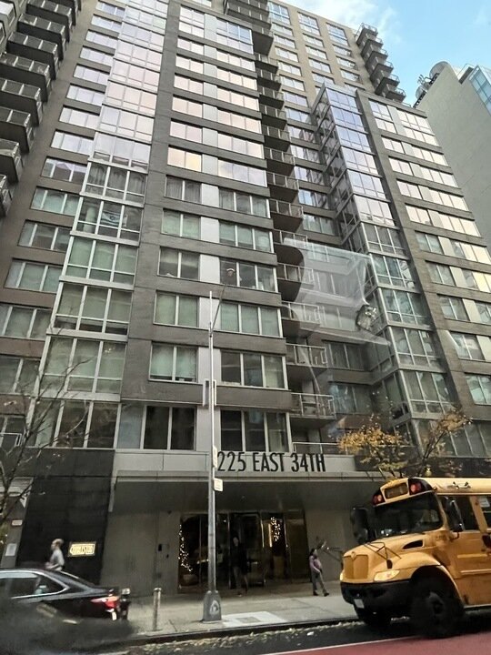 Luggage Storage near Madison Square Garden in New York — luggage storage location