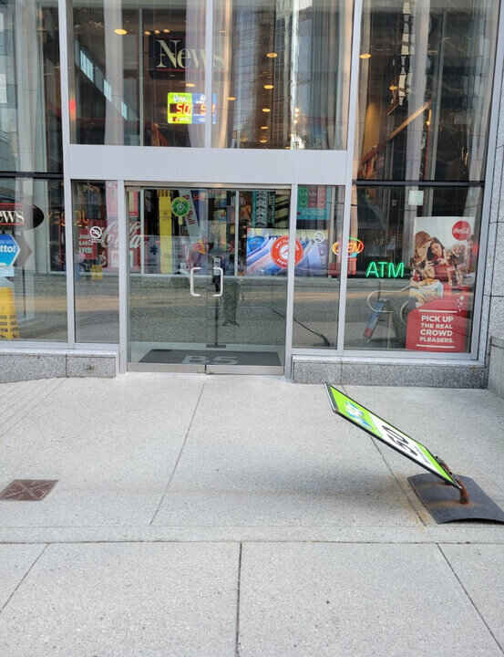 Luggage Storage near Canada Place & Vancouver Art Gallery — luggage storage location