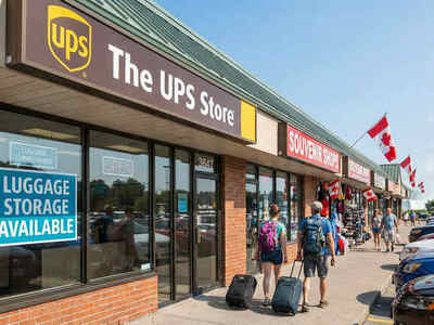 Luggage Storage near A&W Canada in Niagara Falls